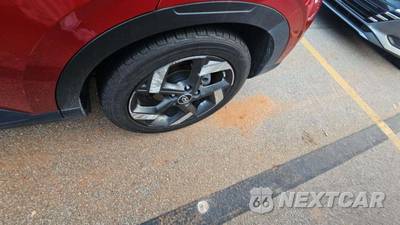 2025 Hyundai Venue SEL - zdjęcie 20 z 21 - miniatura