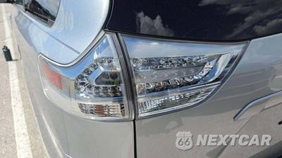 2019 Toyota Sienna SE 8-Passenger 119.3" WB - zdjęcie 34 z 36 - miniatura