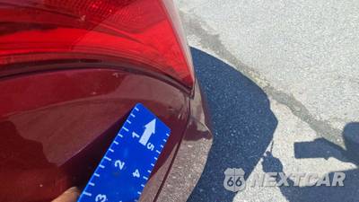 2012 Nissan Versa 1.6 SV Sedan - zdjęcie 26 z 36 - miniatura