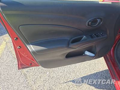 2012 Nissan Versa 1.6 SV Sedan - zdjęcie 9 z 36 - miniatura