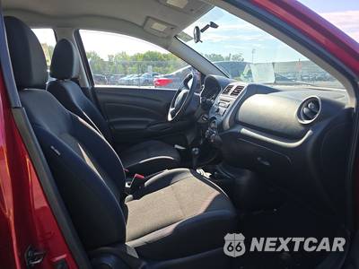 2012 Nissan Versa 1.6 SV Sedan - zdjęcie 8 z 36 - miniatura
