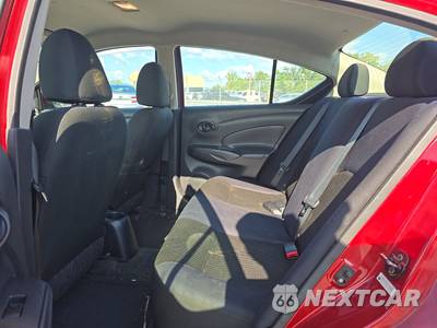 2012 Nissan Versa 1.6 SV Sedan - zdjęcie 13 z 36 - miniatura