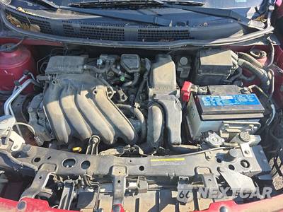 2012 Nissan Versa 1.6 SV Sedan - zdjęcie 15 z 36 - miniatura