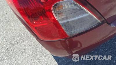 2012 Nissan Versa 1.6 SV Sedan - zdjęcie 28 z 36 - miniatura