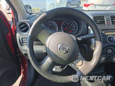 2012 Nissan Versa 1.6 SV Sedan - zdjęcie 10 z 36 - miniatura