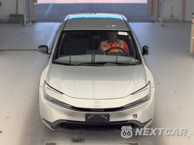 2025 Toyota Prius LE - zdjęcie 2 z 27 - miniatura