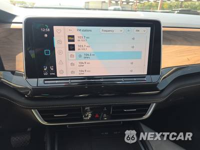 2025 Volkswagen Atlas 2.0T SE w/Technology - zdjęcie 11 z 23 - miniatura