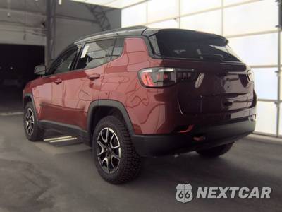2025 Jeep Compass Trailhawk - zdjęcie 6 z 21 - miniatura