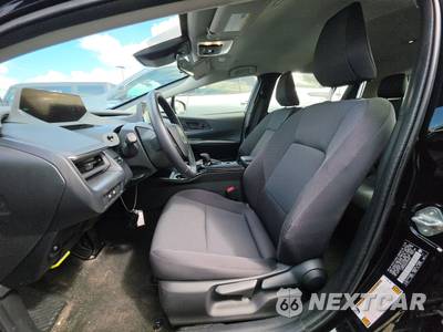 2025 Toyota Prius LE - zdjęcie 7 z 36 - miniatura