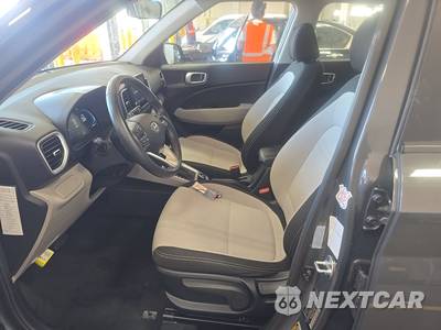 2025 Hyundai Venue SEL - zdjęcie 7 z 23 - miniatura
