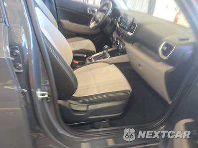 2025 Hyundai Venue SEL - zdjęcie 8 z 23 - miniatura