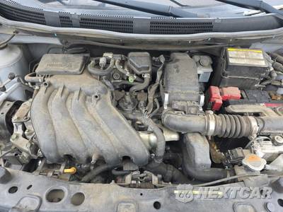 2019 Nissan Versa Sedan SV - zdjęcie 15 z 26 - miniatura