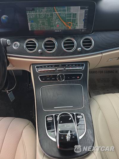 2019 Mercedes-Benz E 300 Sedan - zdjęcie 11 z 24 - miniatura