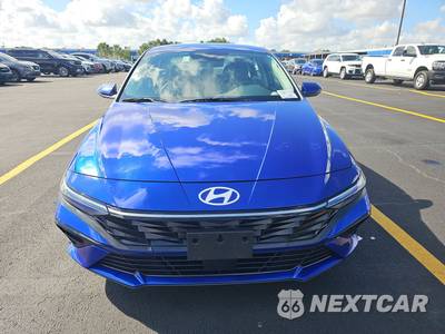 2025 Hyundai Elantra Limited - zdjęcie 2 z 24 - miniatura