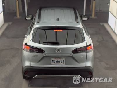 2026 Toyota Corolla Cross LE - zdjęcie 5 z 20 - miniatura