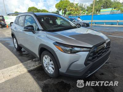 2026 Toyota Corolla Cross LE - zdjęcie 3 z 19 - miniatura