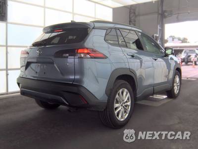 2026 Toyota Corolla Cross LE - zdjęcie 4 z 19 - miniatura