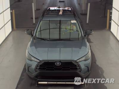 2026 Toyota Corolla Cross LE - zdjęcie 2 z 22 - miniatura