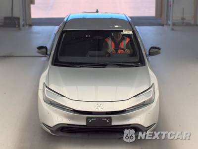 2025 Toyota Prius LE - zdjęcie 2 z 37 - miniatura