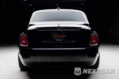 2023 Rolls-Royce Phantom - zdjęcie 28 z 93 - miniatura
