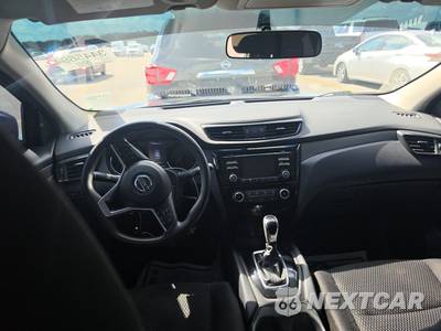 2018 Nissan Rogue Sport S - zdjęcie 11 z 36 - miniatura