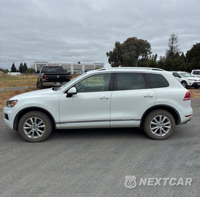 2014 Volkswagen Touareg TDI Sport w/Navigation - zdjęcie 3 z 50 - miniatura