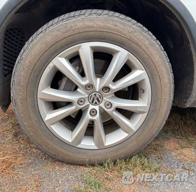 2014 Volkswagen Touareg TDI Sport w/Navigation - zdjęcie 16 z 50 - miniatura