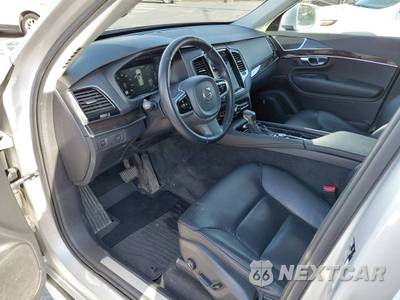 2018 Volvo XC90 T6 Momentum 7-Passenger - zdjęcie 8 z 20 - miniatura