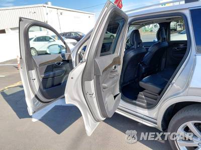 2018 Volvo XC90 T6 Momentum 7-Passenger - zdjęcie 11 z 20 - miniatura