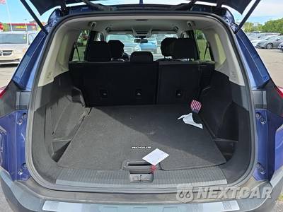 2023 Nissan Rogue SV - zdjęcie 17 z 26 - miniatura