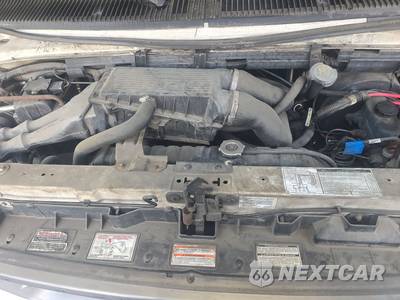 1996 Ford E-350 Club Wagon XL 138.0" WB - zdjęcie 14 z 39 - miniatura