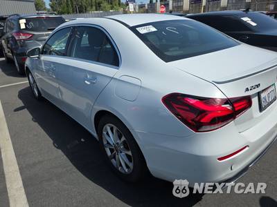 2020 Mercedes-Benz A 220 - zdjęcie 6 z 33 - miniatura