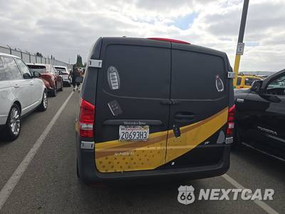 2021 Mercedes-Benz Metris Cargo Van 135.0" WB - zdjęcie 5 z 32 - miniatura