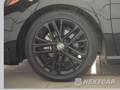 2025 Toyota Camry SE - zdjęcie 9 z 29 - miniatura