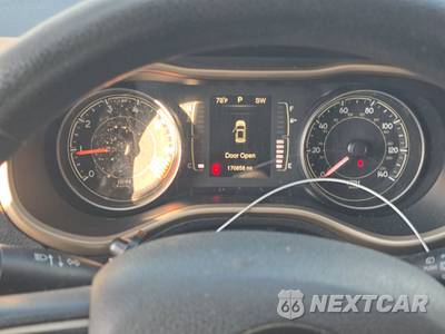 2014 Jeep Cherokee Sport - zdjęcie 12 z 34 - miniatura