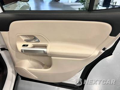 2021 Mercedes-Benz GLB 250 - zdjęcie 31 z 37 - miniatura