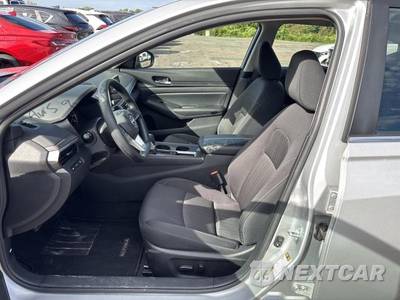 2025 Nissan Altima SV - zdjęcie 3 z 22 - miniatura