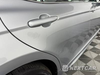 2019 Toyota Camry SE - zdjęcie 28 z 45 - miniatura