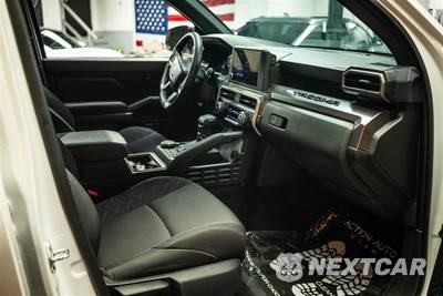2025 Toyota Tacoma SR5 Crew Cab Long Bed - zdjęcie 12 z 26 - miniatura