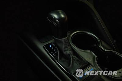 2022 Toyota Camry SE - zdjęcie 21 z 29 - miniatura