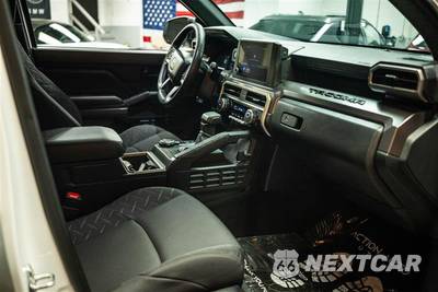 2026 Toyota Tacoma SR5 Crew Cab Medium Bed - zdjęcie 12 z 26 - miniatura