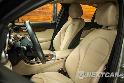 2019 Mercedes-Benz C 300 4MATIC Sedan - zdjęcie 9 z 29 - miniatura