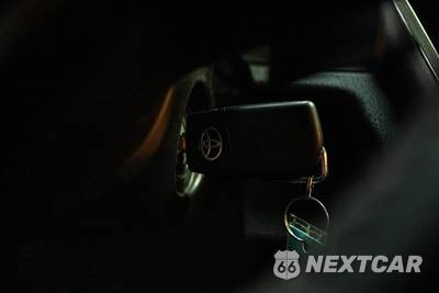 2022 Toyota Camry SE - zdjęcie 20 z 28 - miniatura