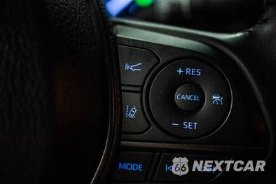2022 Toyota Camry SE - zdjęcie 18 z 28 - miniatura