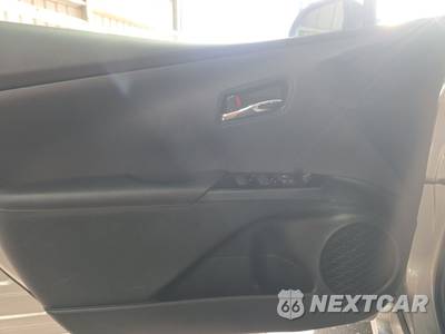 2022 Toyota Prius Prime XLE - zdjęcie 9 z 35 - miniatura