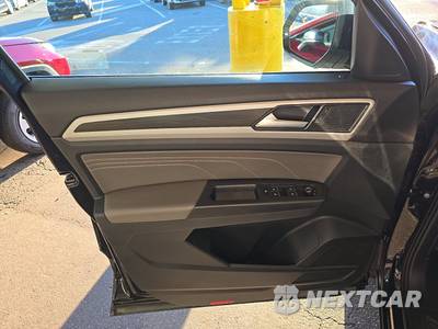 2022 Volkswagen Atlas 2.0T SE w/Technology - zdjęcie 9 z 34 - miniatura