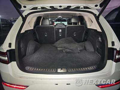 2026 Genesis GV80 2.5T - zdjęcie 16 z 17 - miniatura