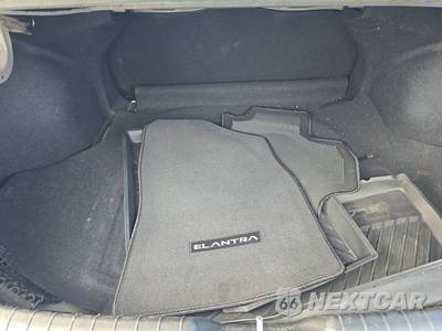 2025 Hyundai Elantra SE - zdjęcie 16 z 19 - miniatura