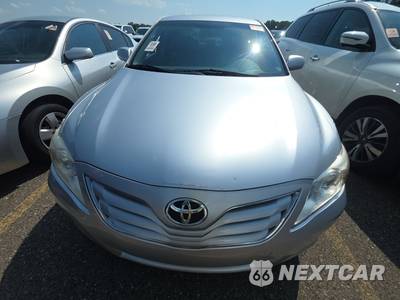 2011 Toyota Camry LE - zdjęcie 2 z 17 - miniatura