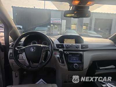 2015 Honda Odyssey Touring 118.1" WB - zdjęcie 14 z 25 - miniatura